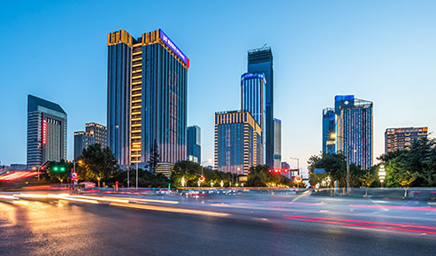 閱遍千山水萬座城 如今燈光秀其艷