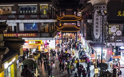 地攤經濟成風口，規范夜間照明或成為必要事宜